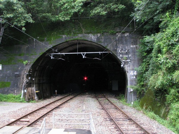 トンネル２.jpg